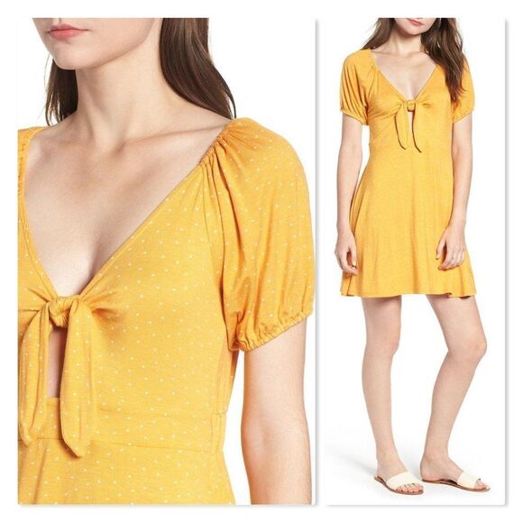 Love, Fire: Keyhole Front-Tie Polkadot Skater Dress size Large In Yellow - NEW - Picture 1 of 14